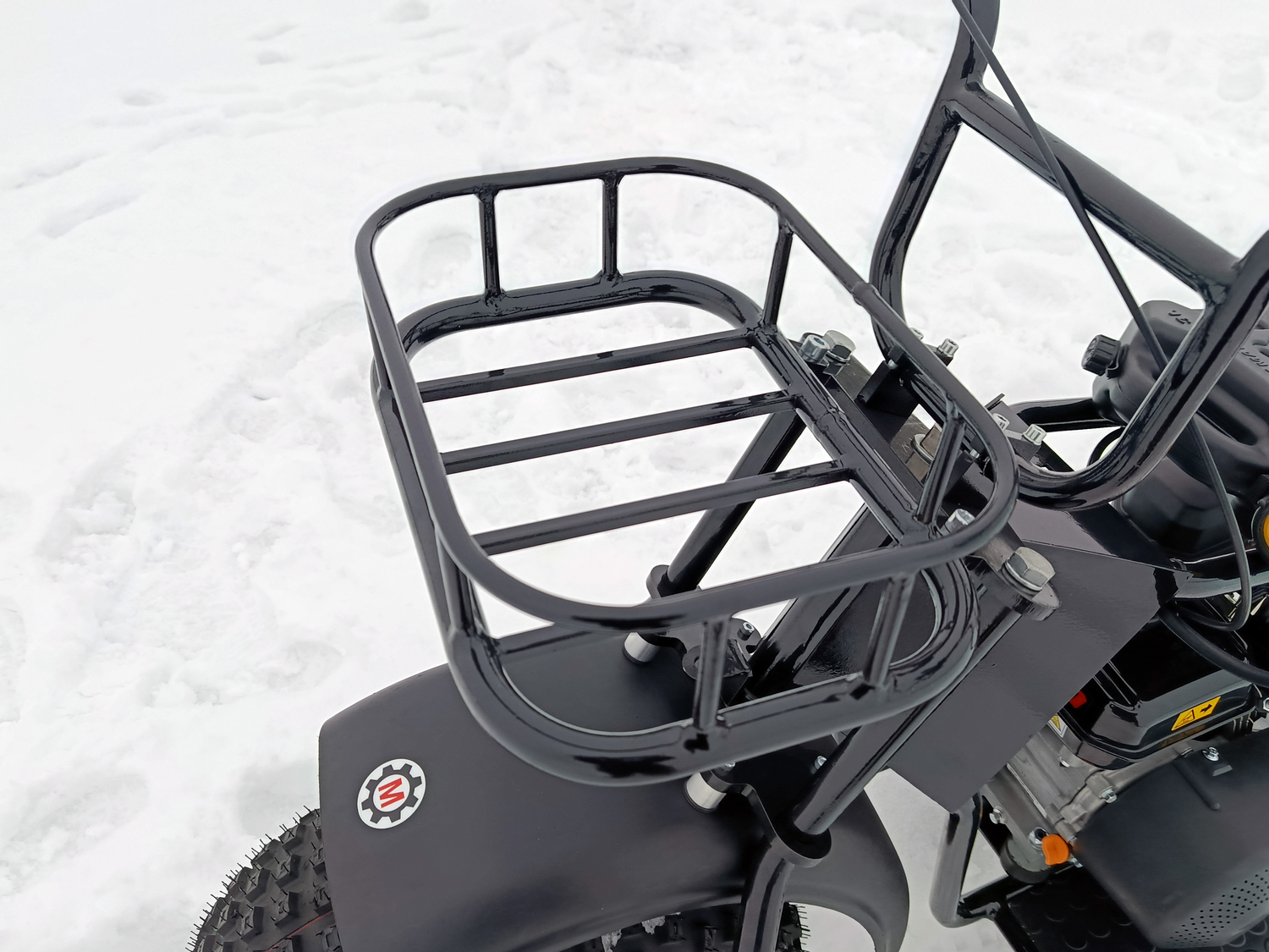 <span style="font-weight: bold;">Передний багажник</span>